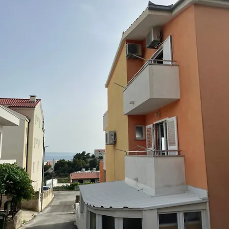 Agape Apartmán Podstrana